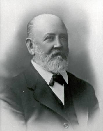 F M Scudds, publican of the Mentone Hotel and councillor and president of the Shire of Moorabbin 1906/1909 [Picture].