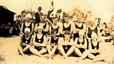 Members of the Parkdale Life Saving Club [picture].