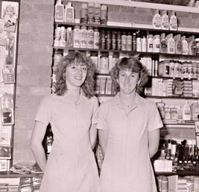 Female staff at the Cheltenham Dispensary [picture].