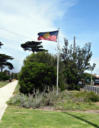 Aboriginal flag at Attenborough Park, Mordialloc [picture].