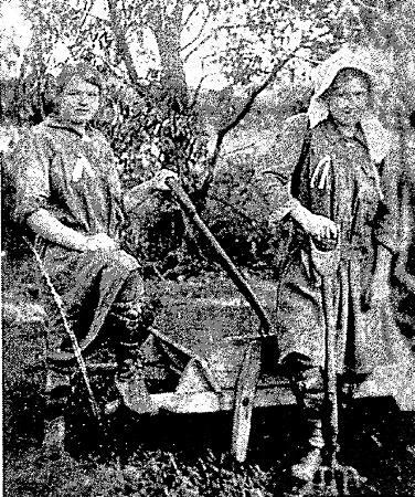 Rica Kirby and Connie Gardiner working on the Womens' Farm at Mordialloc [picture].