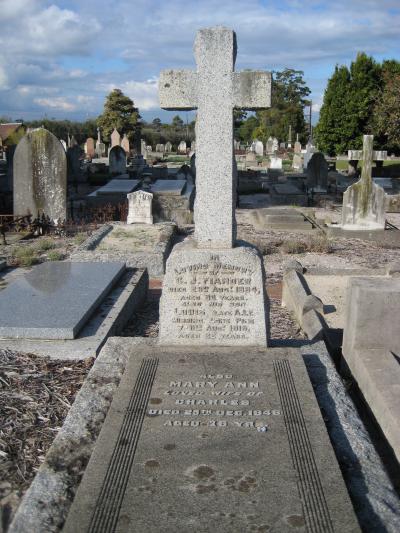 Grave of Charles Joseph and Mary Ann Fiander in the Pioneers Cheltenham Cemetery, 2009 [picture].