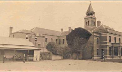 Rear view of the Brigidine Convent School before the addition of the colonnade wing [picture].
