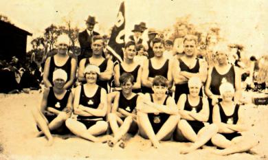 Members of the Parkdale Life Saving Club [picture].