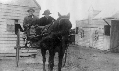 George James Le Bon & Laurie Mary Le Bon (Clay) on their market gardening property in Heatherton, c1918 [picture].