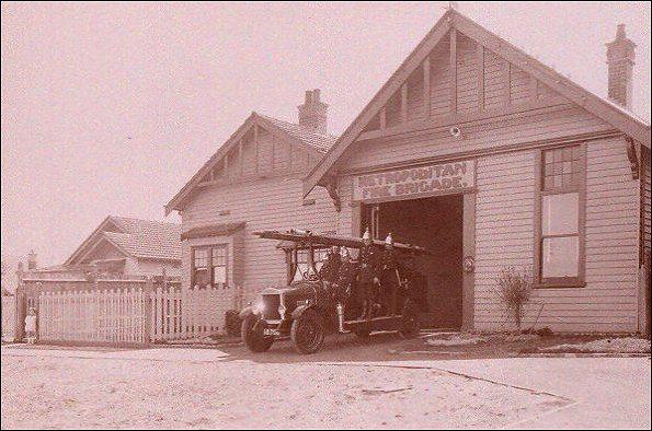 Fire station and fire house on Point Nepean Road Cheltenham [picture].