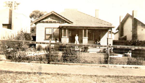 Californian bungalow with wire mesh fence in Parkdale, c1932 [picture].