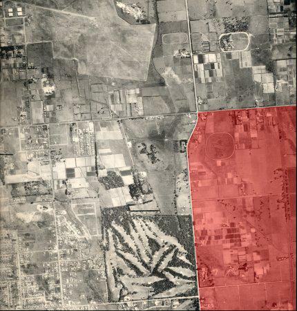 Aerial view of the Industrial Estate at Braeside marked in red, Close Settlement and Woodlands Golf Club [picture].