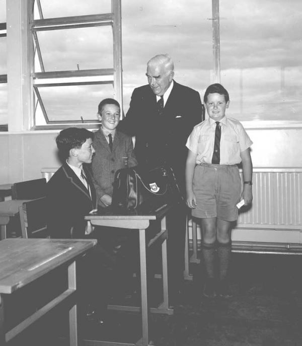 Bob Menzies, Prime Minister of Australia, at opening of Haileybury College Keysborough Campus. 1964 [picture].
