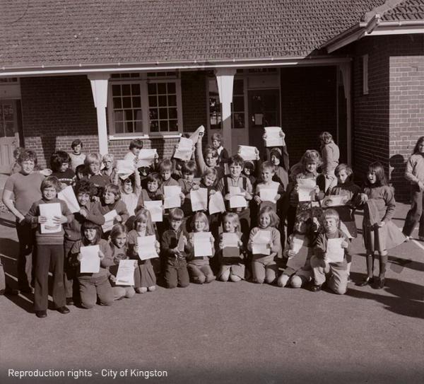 Sandringham Primary School pupils [picture].