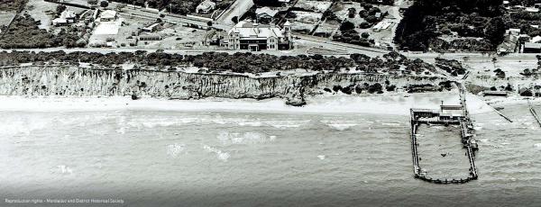 Aerial photograph of Mentone Baths and Foreshore, 1929 [picture].